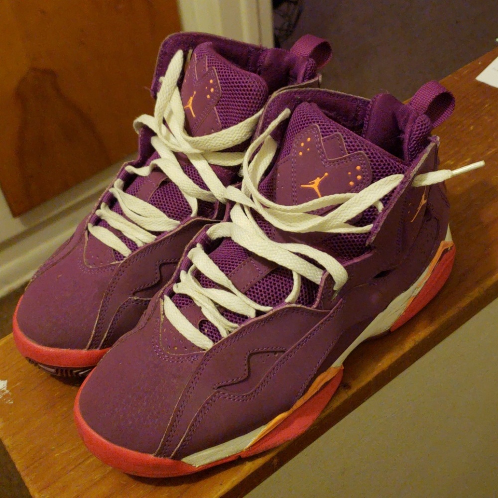 Jordan True Flights